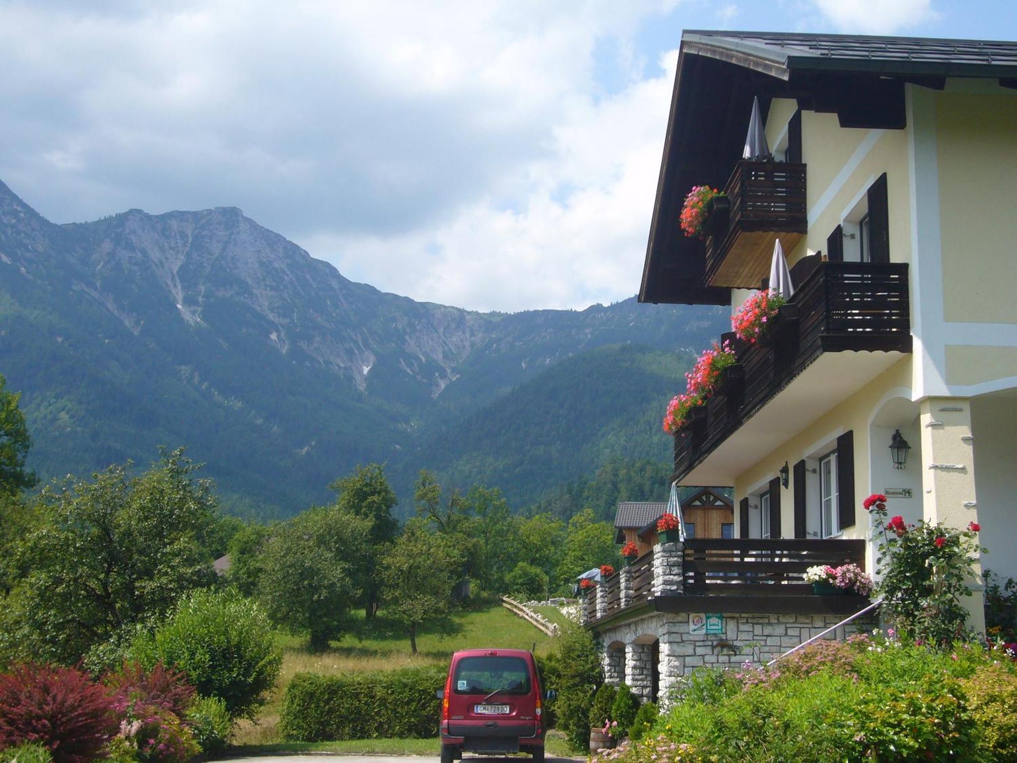 Ferienwohnungen Haus Peer Бад Гойзерн Екстериор снимка